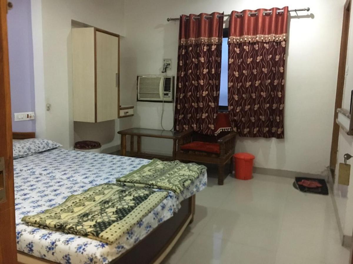 Hotel Sairaj Palace Shirpur Exterior foto