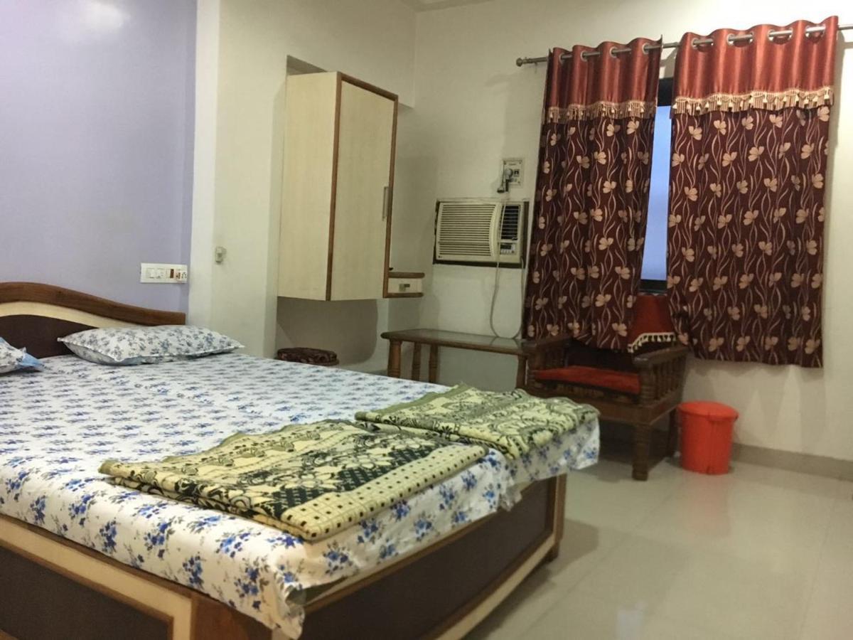 Hotel Sairaj Palace Shirpur Exterior foto